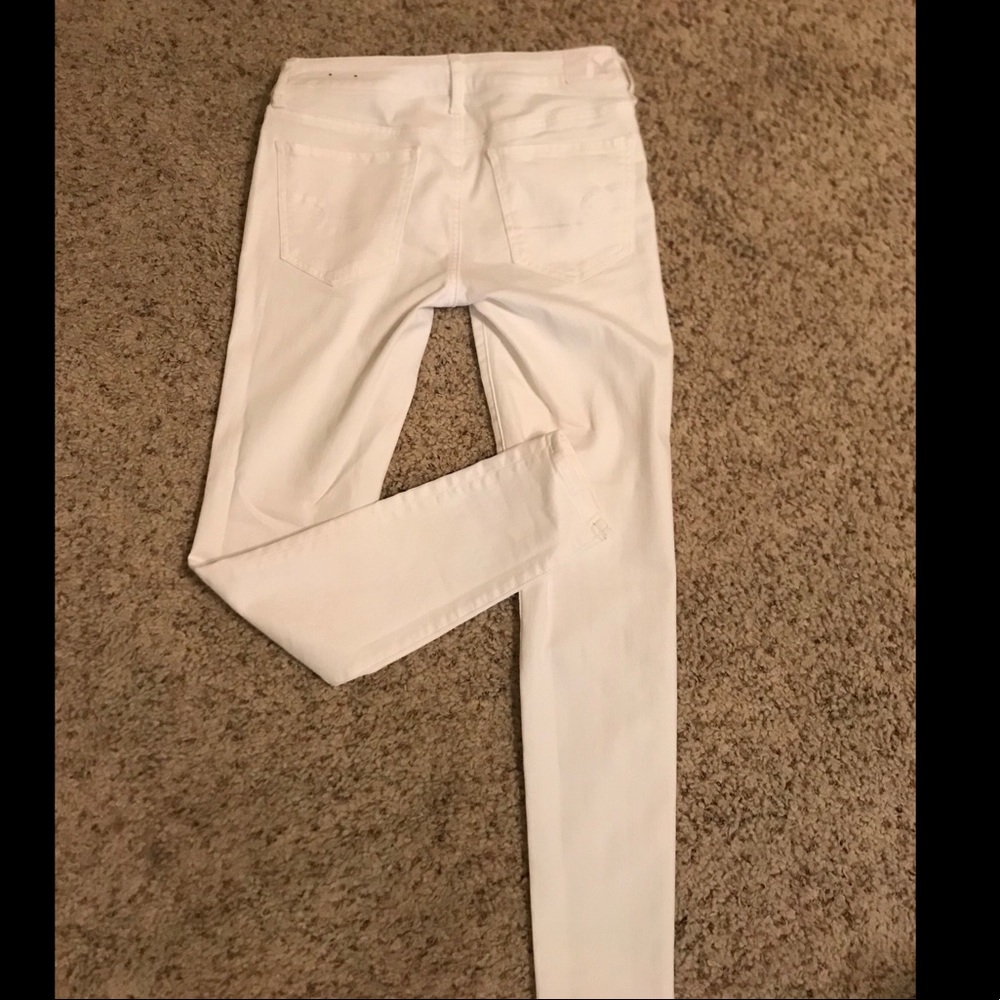 American Eagle White Jeans